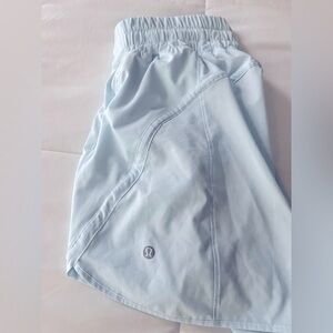 Lululemon Track That High Rose 5 inch shorts size 6.